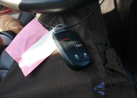 2017 Chrysler 200 Limited Platinum z USA, uszkodzony, nr VIN 1C3CCCAB8HN502053